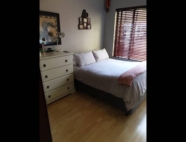 2 BEDROOM APARTMENT FOR SALE IN SUNNINGHILL
